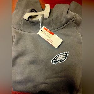 Men’s Philadelphia Eagles Antigua Charcoal Logo Victory Pullover Hoodie. Large